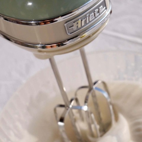 Batedeira de Mão Ariete 1548 Vintage Verde 220V 00C154804ARBR
