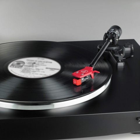 Toca-Discos Audio-Technica estéreo acionado por correia totalmente automático Preto - AT-LP3BK