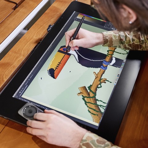 Display interativo Wacom Cintiq Pro 24 Pen e Touch - DTH2420K1