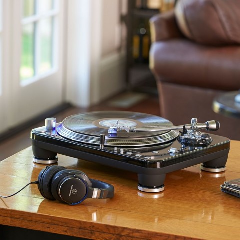 Toca-discos Audio-Technica DJ Profissional AT-LP1240-USBXP Direct-drive com cartucho AT-XP5 e conversor digital USB