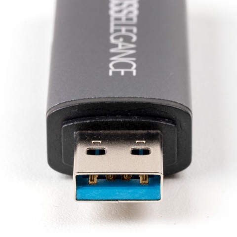 Adaptador Kross USB-C e USB-A (1 x USB 3.0 + Leitor de Cartão Universal) KE-UC0116